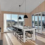 5 Bedroom Cozy In Vakantiehuis