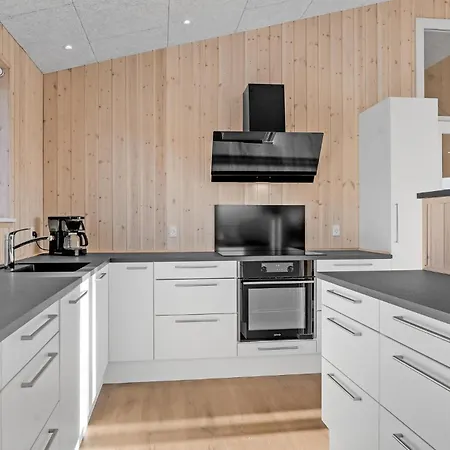 5 Bedroom Cozy In * Løkken