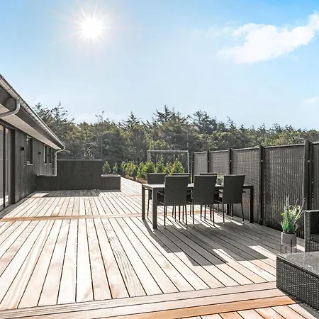 펜션 5 Bedroom Cozy In